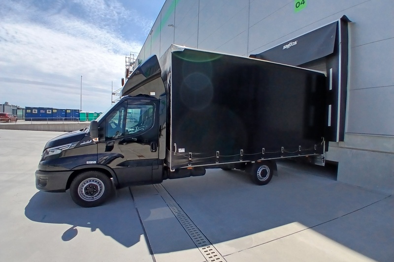 Light commercial van used for a local one-day transport job